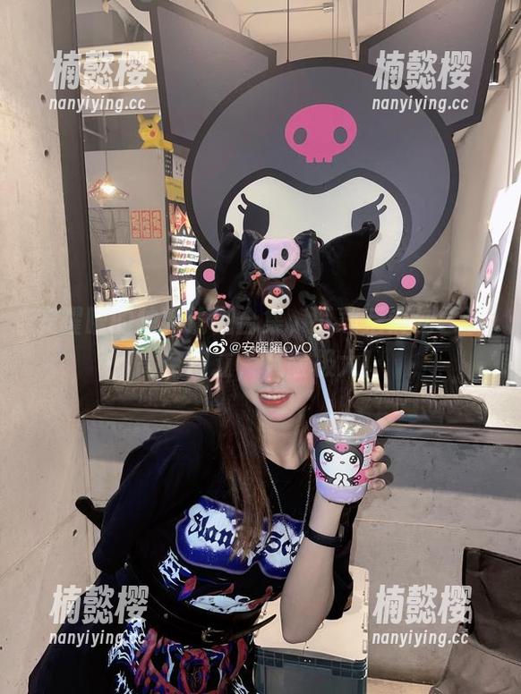 安曜曜 安曜曜的独特瑜伽合集,下载后请勿尝试高空倒立,风险极大!