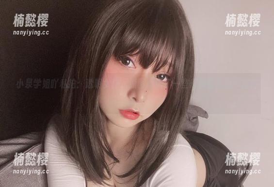小泉学姐吖私拍：透明女仆，原图揭示了一些想说却又说不出的事。