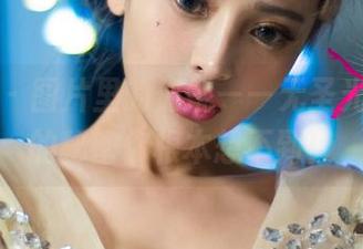 尤果网 – 图片里的仙妮——无圣光下，她的秘密你根本想不到！