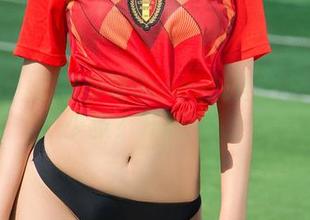 尤果网 – 你猜郝晴Grace的连体衣在线多少张？开展PK！