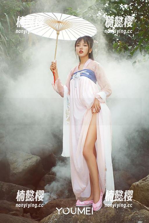 尤蜜荟-抖娘利世 尤蜜荟 - 线上见证:抖娘利世的校服暴露了多少学霸的隐秘?