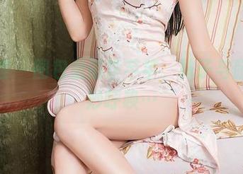 尤蜜荟 – 图包里的李芊芊，袜子与腿的微妙呼唤…