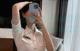 微密圈 – 最新爆料！左公子666穿礼服的原图，比选美大赛选手打扮还更出彩啊！