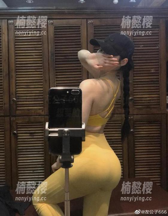 微密圈 - 左公子666图集：皮带的“奇遇”记录，想要的话自己来下载吧。