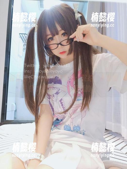 摇摇乐yoyo 摇摇乐yoyo的写真图册:旅拍,不想说得太明显,但你们懂的。