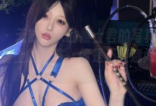 微密圈 – 无欲无求的推土君的写真来啦：这学妹身上的细节，像是不经意间的轻触。