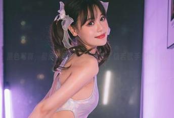 黑色写真，星黛鹿鹿i竟把我变成了饶舌歌手的内心戏