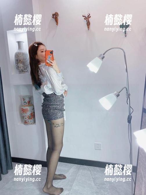 杨大乐乐很靠谱 微密圈 - 教室不太课堂的杨大乐乐很靠谱——私房图片里,多少童年禁忌!