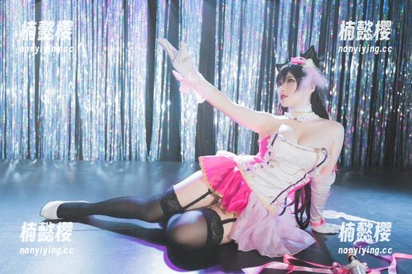柘烟Zuken的双节兔女郎套图更新，选衣服的眼光真不错，赞一个！