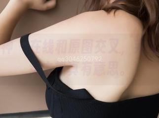梦丝女神 – 在线和原图交叉，乔儿这位美女主播真有意思。