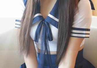 模范学院 – 原图+福利，这波Yuli黄佳丽的礼服时刻，实在让我想多看几眼…
