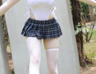 模范学院 – 你敢不下载陈小诺Niki的美脚合集？我可是不信。