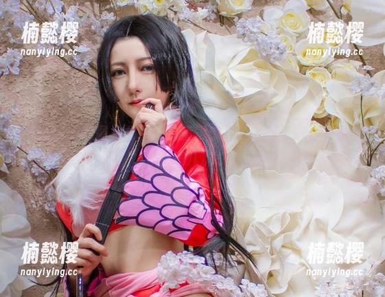 樱晚gigi的图集分享，晶莹得像是让人迷了眼，总是再来几次