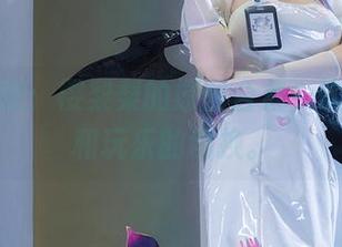 女仆变脸：樱梨梨的原图合集，认真工作和玩乐的切换。