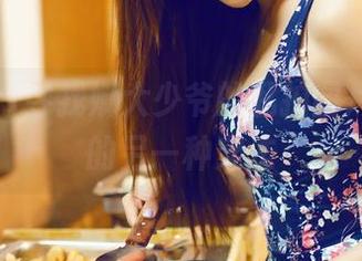 爱蜜社 – 寻找娜大少爷的私拍图片，睡衣的另一种穿法