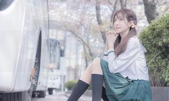 全套王羽杉美脚图包，底儿踢了，脚趾头出道，个个都是非凡的表情。