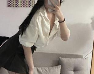 微密圈 – 玫桃泡芙图集：这蕾丝内衣，是想让我犯错吗？