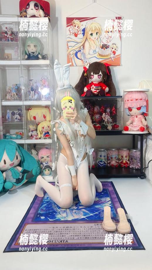 白栎Shirly 白栎Shirly的新作“蔚蓝档案”别卖弄,快来见识智慧的呆萌。
