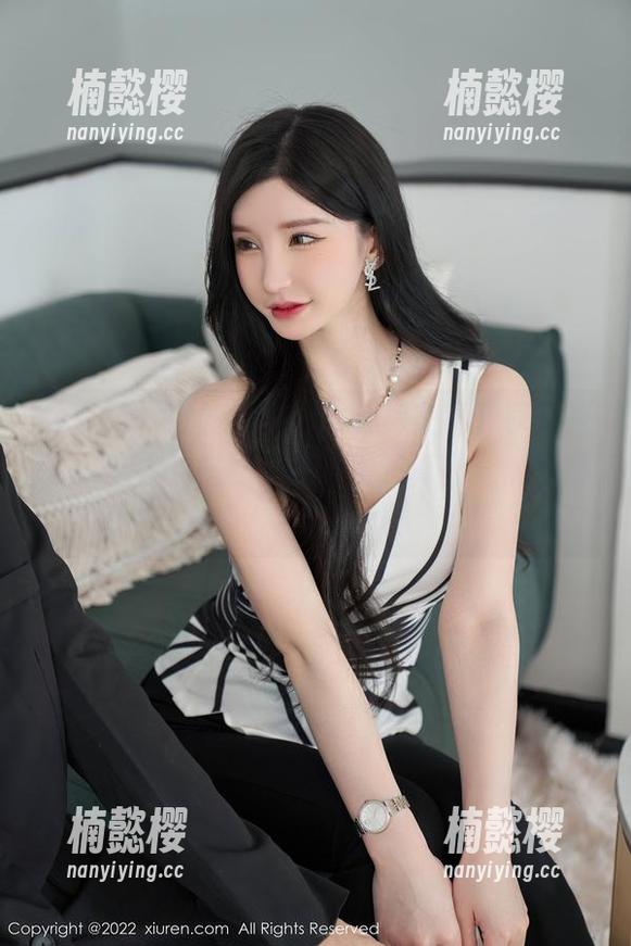 秀人网-姚若兮vay 秀人网 - 姚若兮vay牛仔裤美图分享又来了,这样的搭配,不转发我真心觉得可惜!