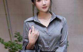 秀人网 – 小逗逗的套装：原图里的不羁随性