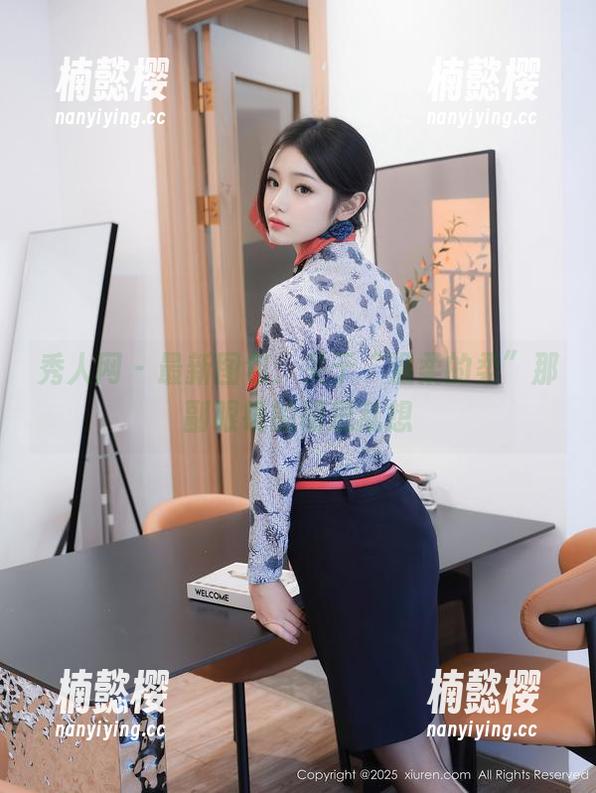 秀人网-温柔的柔 秀人网 - 最新图包:关于“温柔的柔”那副眼镜的胡思乱想