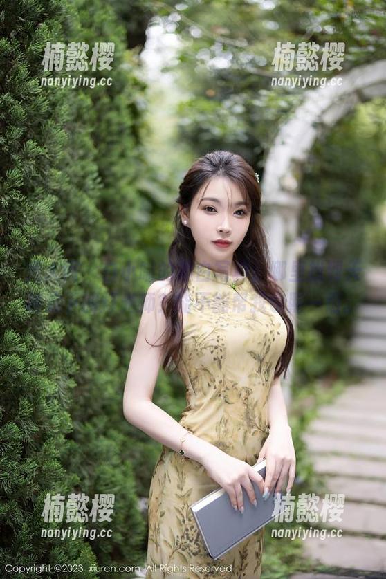 秀人网-白小喵 秀人网 - 白小喵的黑白写真,哪里找到天桥底下的灯光师?能不能帮我也照一组。