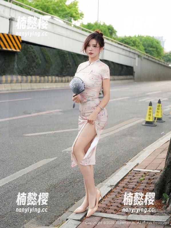 秀人网-黄密儿 秀人网 - 黄密儿挥挥手,连衣裙图片合集来啦!仿佛每一条裙子都有上演一出戏的潜力!
