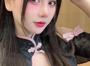 “秋山AkI的作品集更新了，里面的剧情堪比我的闺蜜八卦，希望大家看了不被掉进坑里“