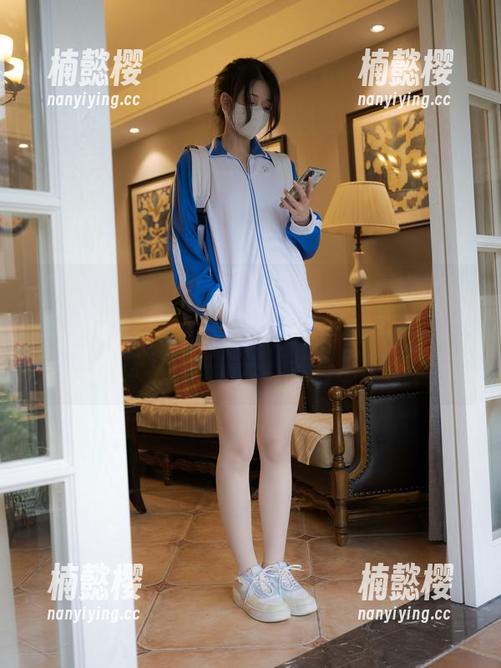 紧急企划-林书辞 紧急企划 - 不同寻常的私拍,林书辞的吊带图集里,有种想要把衣服直接剥开的冲动,哎呀,真心疼自己。