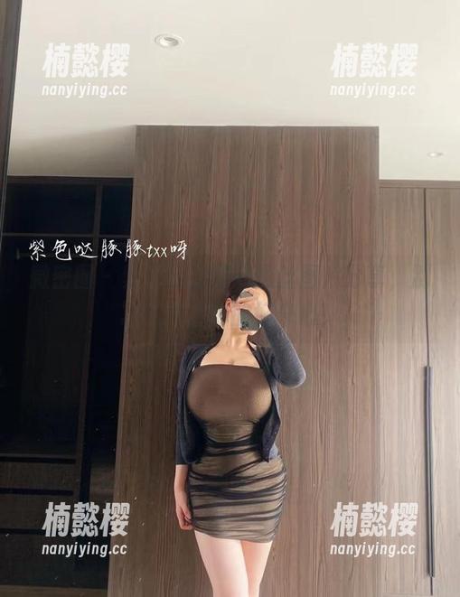 紫色哒豚豚 微密圈 - 紫色哒豚豚的黑丝图片分享,别忘了带上你的好奇心!