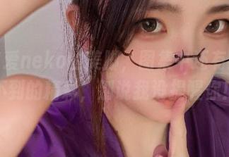 除了纯爱neko的美脚，图集中还有我意想不到的精彩，别说我没提醒你！