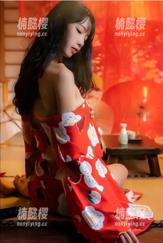 连裤子都不放过的西呱呀呀呀：精选丝花样不少