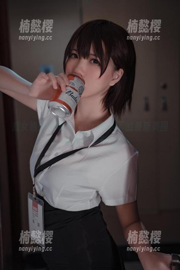 阿薰kaOri 魔女姐姐在阿薰kaOri镜头下的最新美图,你看得下去吗?