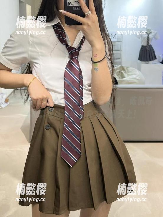 微密圈 - 绿纱、油亮，还有肉丝，陈佩奇的写真包让你的想象力飞到天上！