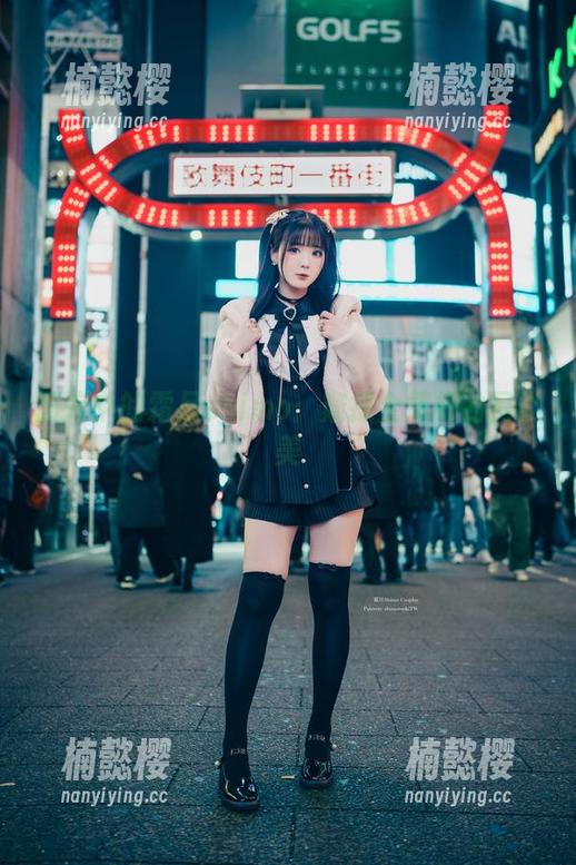 霜月shimo 图库中的霜月shimo:窥探金瓶梅的另类美