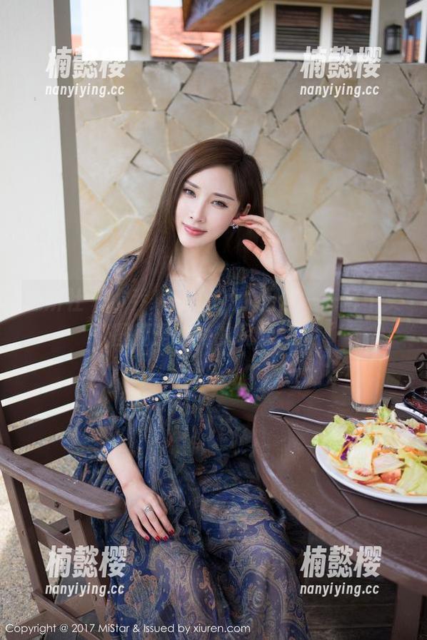 魅妍社 - 小乔Joyi的短裤日常——每个美图都是时尚的轻松翻滚