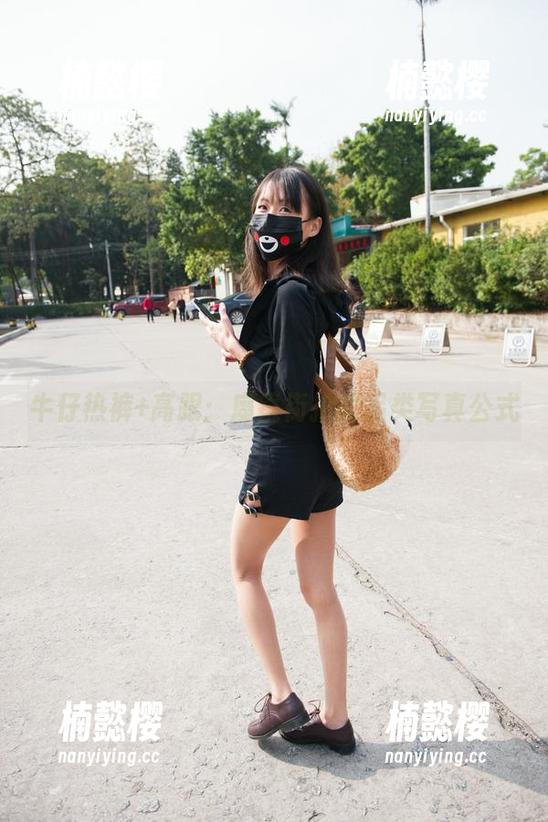 魔镜街拍 牛仔热裤+高跟:魔镜街拍的另类写真公式